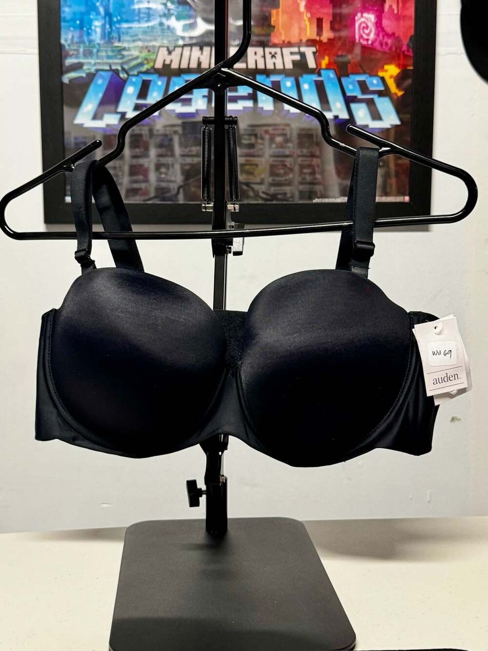 WU69 Size 40C Auden Smooth Lightly Lined Strapless Bra Black NWT
